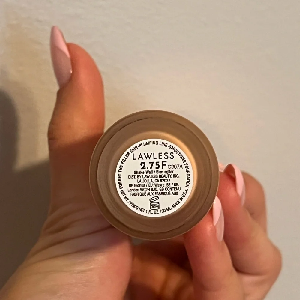 LAWLESS Forget The Filler Foundation - Shade 2.75F